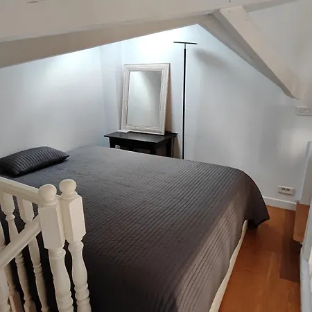 Apartment 17 Near Arc De Triomphe *