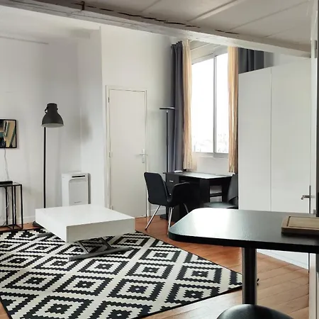 Apartment 17 Near Arc De Triomphe *